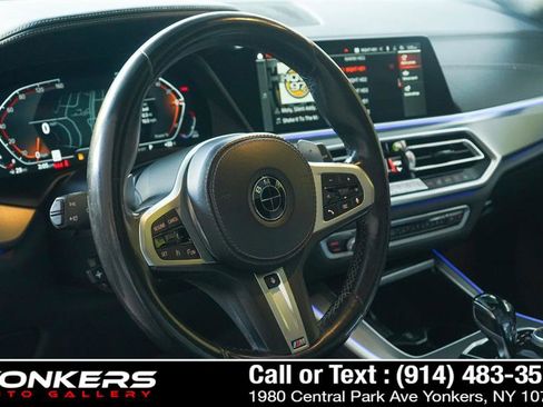 Used 2021 BMW X5 xDrive40i w/ M Sport Package image 22
