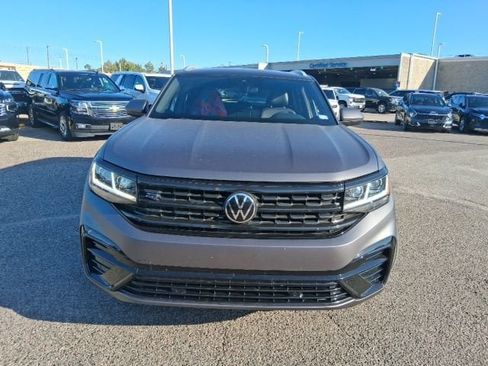 Used 2020 Volkswagen Atlas Cross Sport SEL R-Line AWD/4WD image 5