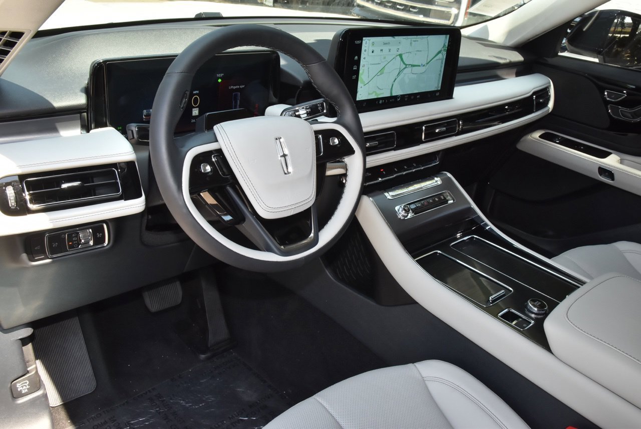New 2026 Lincoln Aviator 2WD image 33