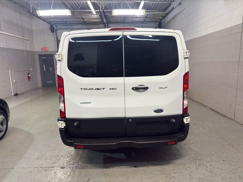 Used 2018 Ford Transit 350 XLT RWD image 7