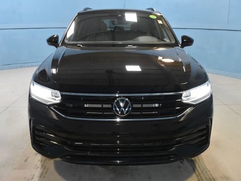 Used 2024 Volkswagen Tiguan SE R-Line image 24