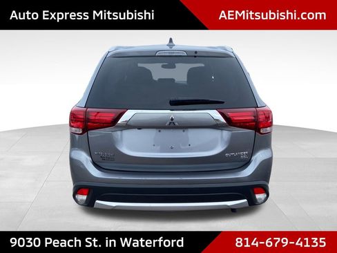 Used 2017 Mitsubishi Outlander SEL image 6