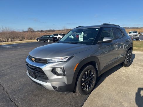Certified 2023 Chevrolet TrailBlazer LT image 3