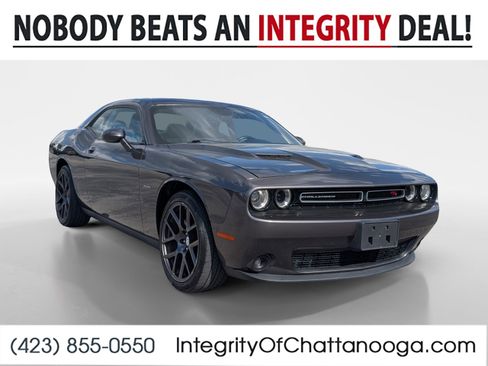 Used 2016 Dodge Challenger R/T Plus image 1