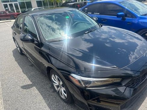 Certified 2025 Honda Civic LX image 5