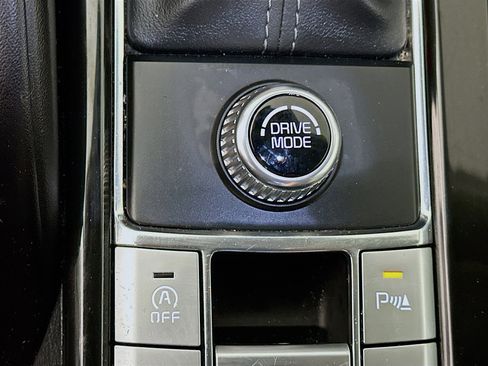 Used 2025 Kia Telluride S FWD image 26