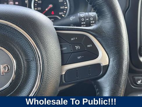 Used 2015 Jeep Renegade Latitude w/ Popular Equipment Group FWD image 27