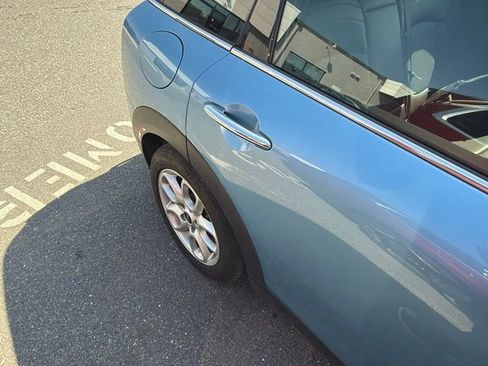 Used 2016 MINI Cooper Clubman FWD image 4