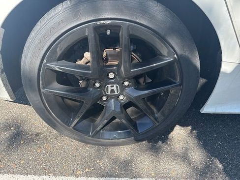 Used 2024 Honda Civic Sport image 5