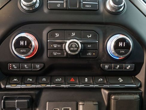 Certified 2021 GMC Sierra 1500 AT4 w/ AT4 Premium Package image 26