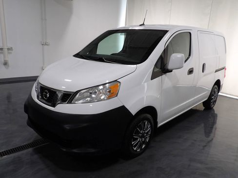 Used 2016 Nissan NV200 SV w/ Technology Package image 3