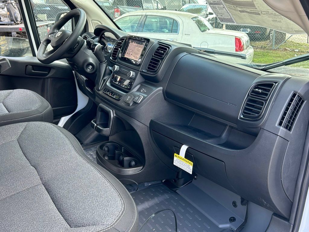 New 2024 RAM ProMaster 2500 w/ Upfitter's Prep Package FWD image 23