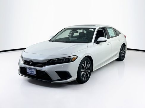 Used 2024 Honda Civic EX image 1
