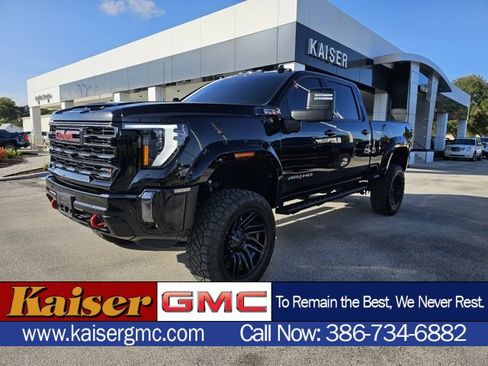 Used 2024 GMC Sierra 2500 AT4 w/ Technology Package image 1