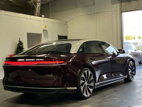 Used 2022 Lucid Air Grand Touring image 3