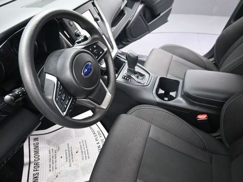 Used 2025 Subaru Outback AWD/4WD image 18