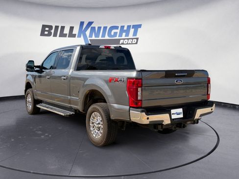 Used 2022 Ford F250 XLT w/ XLT Premium Package AWD/4WD image 3