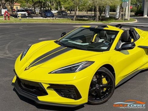 Used 2022 Chevrolet Corvette Stingray Premium Conv RWD image 9