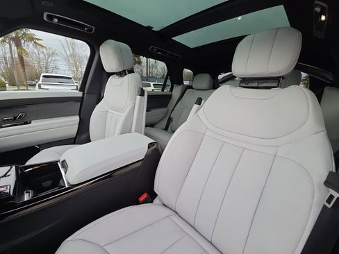 New 2026 Land Rover Range Rover Sport SE image 14