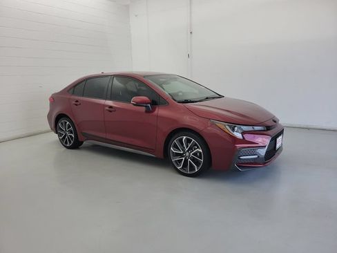 Used 2022 Toyota Corolla SE FWD image 4