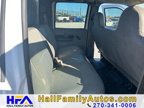 Used 2006 Ford F350 XL image 18