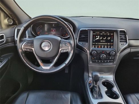 Certified 2018 Jeep Grand Cherokee Limited image 13