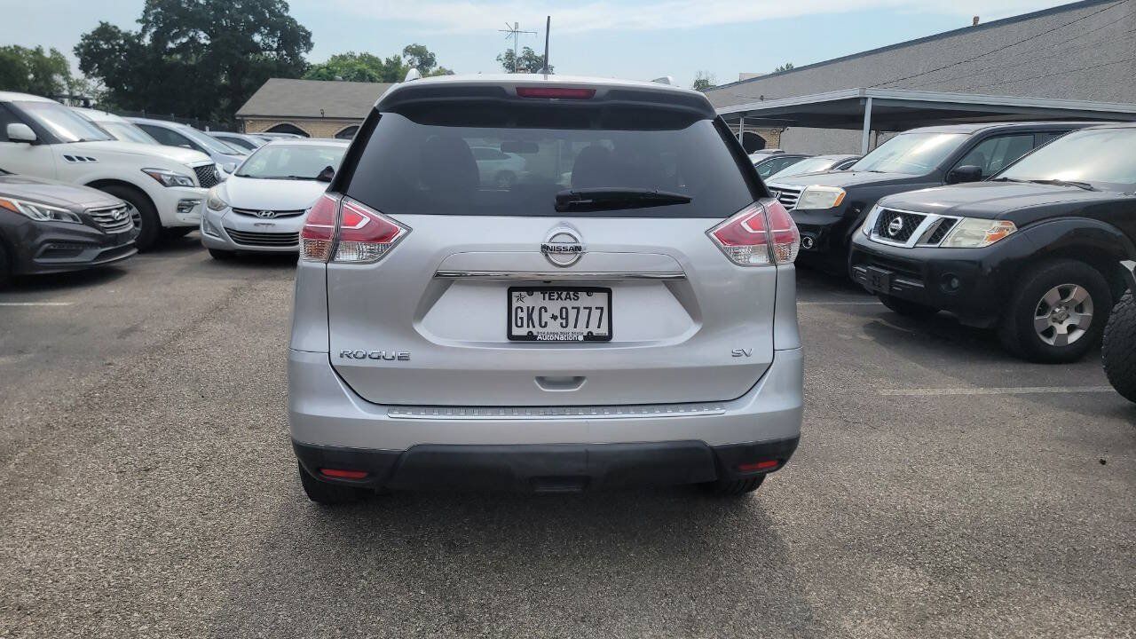Used 2015 Nissan Rogue SV FWD image 19