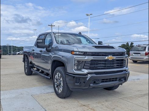 New 2026 Chevrolet Silverado 2500 Custom w/ Custom Convenience Package AWD/4WD image 5