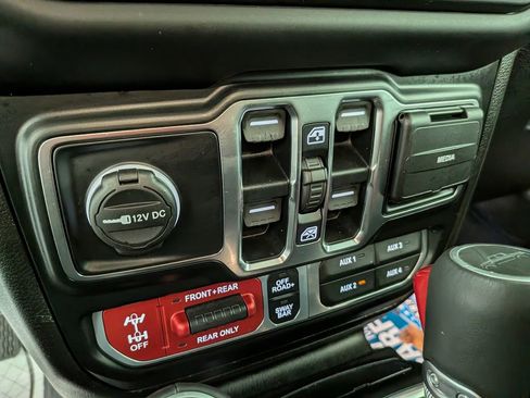 Used 2020 Jeep Gladiator Rubicon image 28