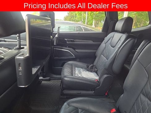 Used 2023 Kia Telluride SX Prestige X-Line AWD/4WD image 12