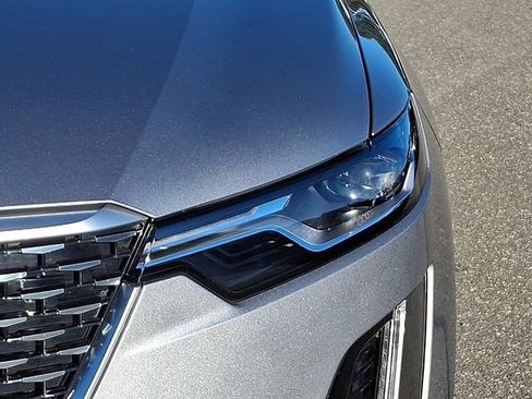 Certified 2025 Cadillac XT6 Premium Luxury image 6