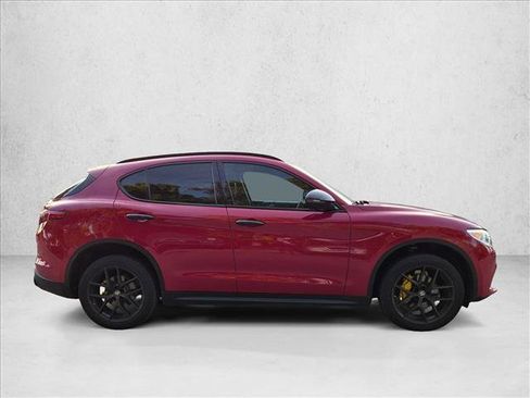 Used 2020 Alfa Romeo Stelvio w/ Nero Edizione RWD image 4