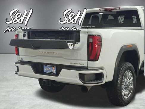 Used 2024 GMC Sierra 2500 Denali w/ Denali Reserve Package AWD/4WD image 32