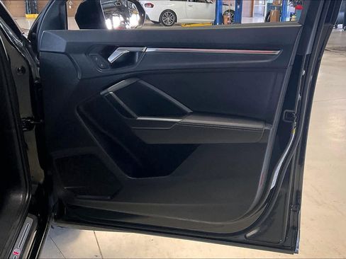 Used 2021 Audi Q3 2.0T Premium Plus w/ Premium Plus Package image 22