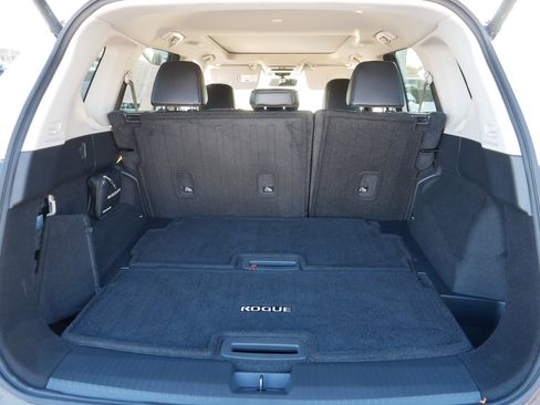 Certified 2023 Nissan Rogue SL w/ SL Premium Package image 17