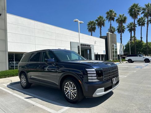 Used 2026 Hyundai Palisade SE FWD image 2
