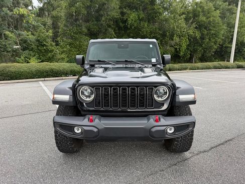 Used 2024 Jeep Wrangler Unlimited Rubicon AWD/4WD image 8