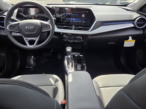 New 2026 Chevrolet Trax LT w/ Driver Confidence Package FWD image 19
