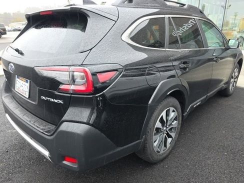 Used 2025 Subaru Outback Limited image 13