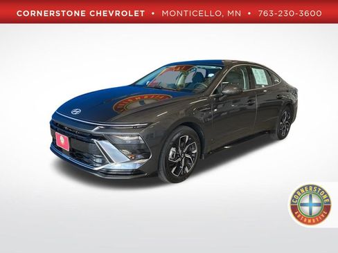 Used 2025 Hyundai Sonata SEL FWD image 1