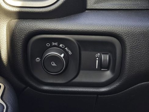 Used 2024 RAM 3500 Tradesman image 29