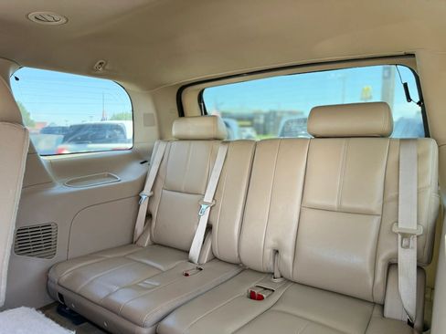 Used 2012 GMC Yukon SLT w/ SLT-2 Equipment Package AWD/4WD image 22
