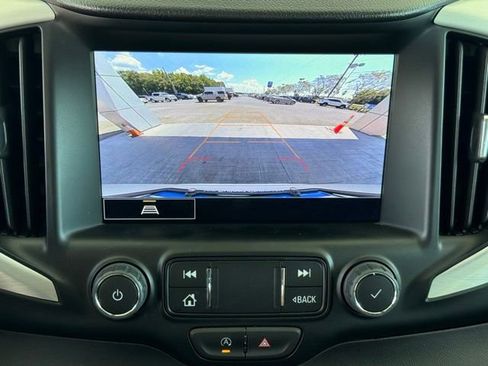 Used 2023 GMC Terrain SLT image 33