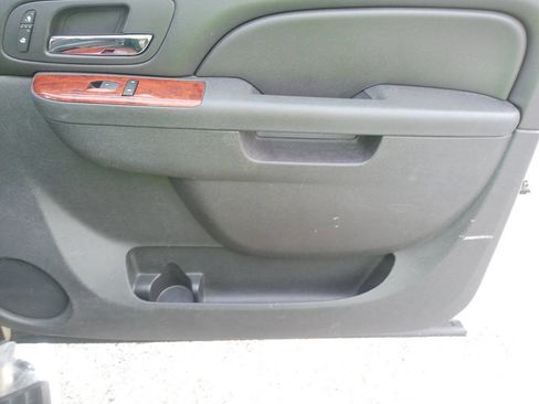 Used 2013 GMC Yukon SLT image 36