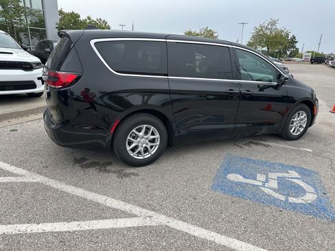 New 2026 Chrysler Pacifica Select image 34