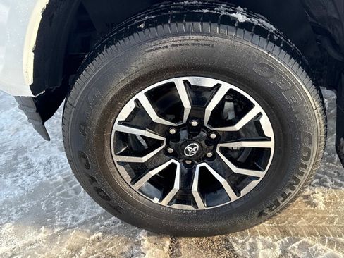 Used 2023 Toyota Tacoma TRD Sport image 10