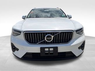 Used 2023 Volvo XC40 B5 Plus w/ Protection Package Premier AWD/4WD video 2