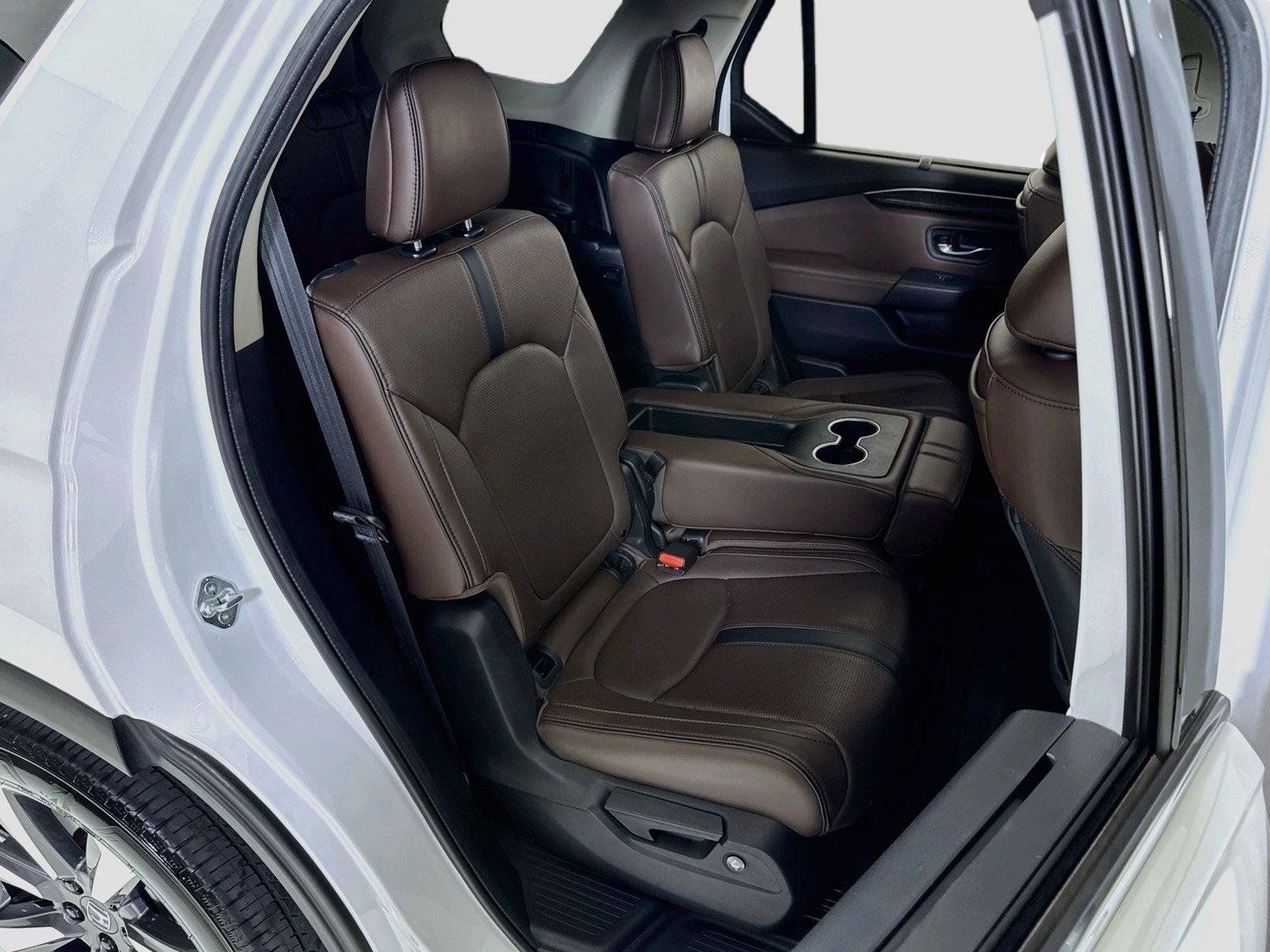Used 2024 Honda Pilot Elite image 27