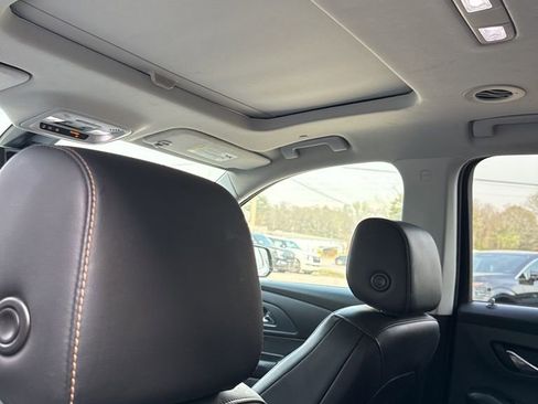 Used 2020 Chevrolet Traverse Premier w/ Redline Edition image 16