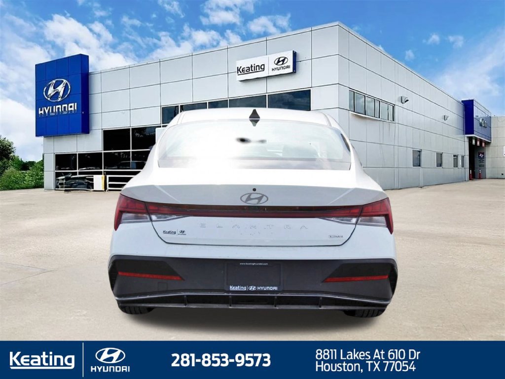 Certified 2026 Hyundai Elantra Hybrid FWD image 6